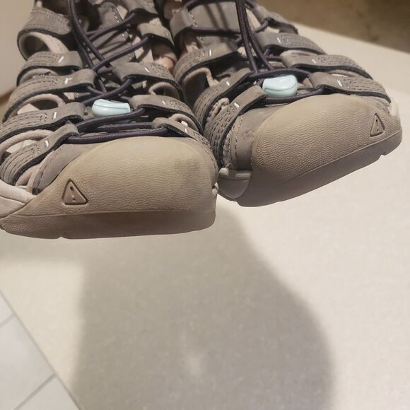 KEEN Women's Astoria West Closed Toe Sandals SIze 11 Grey - Picture 11 of 12